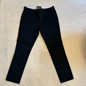 Abercrombie & Fitch Men’s Athletic Skinny Chino black size 34x32